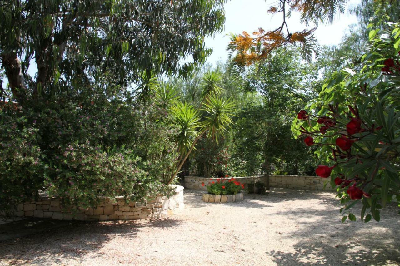 Villa Beatrice Serranova Exterior photo